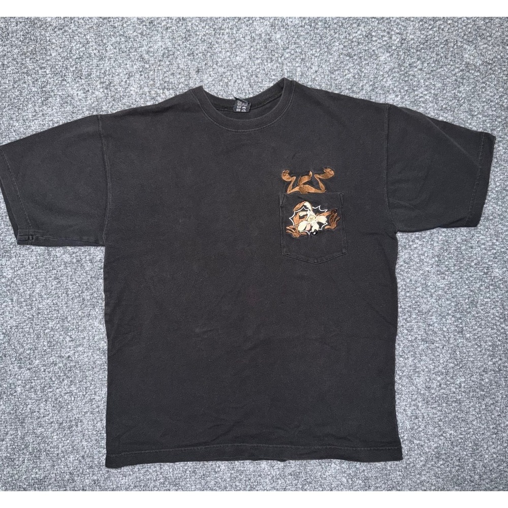 Vintage 90s WB Wile E. Coyote Embroidered Black‎ Pocket T-Shirt size medium